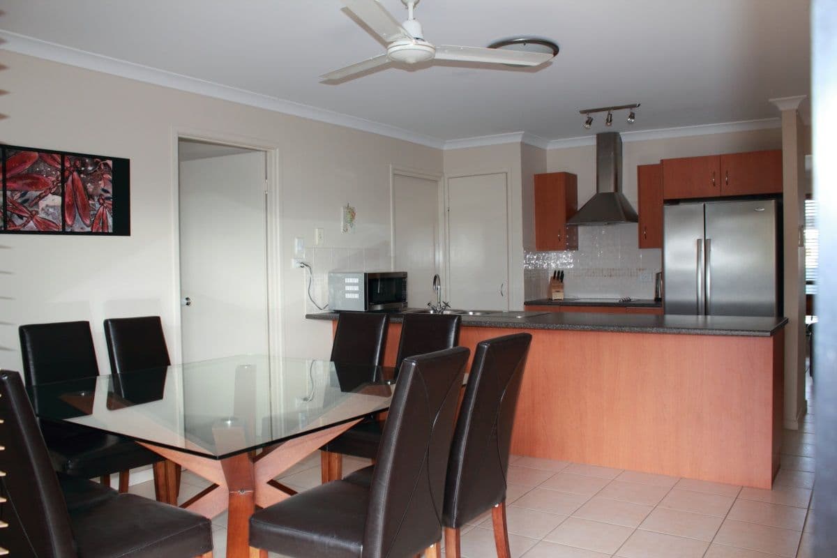 21A Vicki Close, Emerald QLD 4720, Emerald - Thumbnail 3