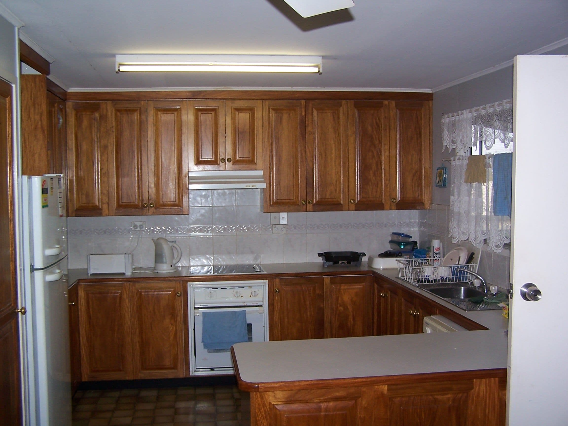 4 Mahogany Street, Blackwater QLD 4717, Blackwater - Thumbnail 4