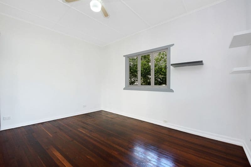 38 Gerald Avenue, CLONTARF QLD 4019, Clontarf - Thumbnail 3