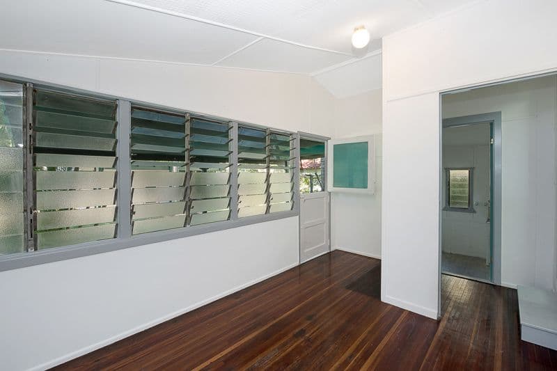 38 Gerald Avenue, CLONTARF QLD 4019, Clontarf - Thumbnail 8