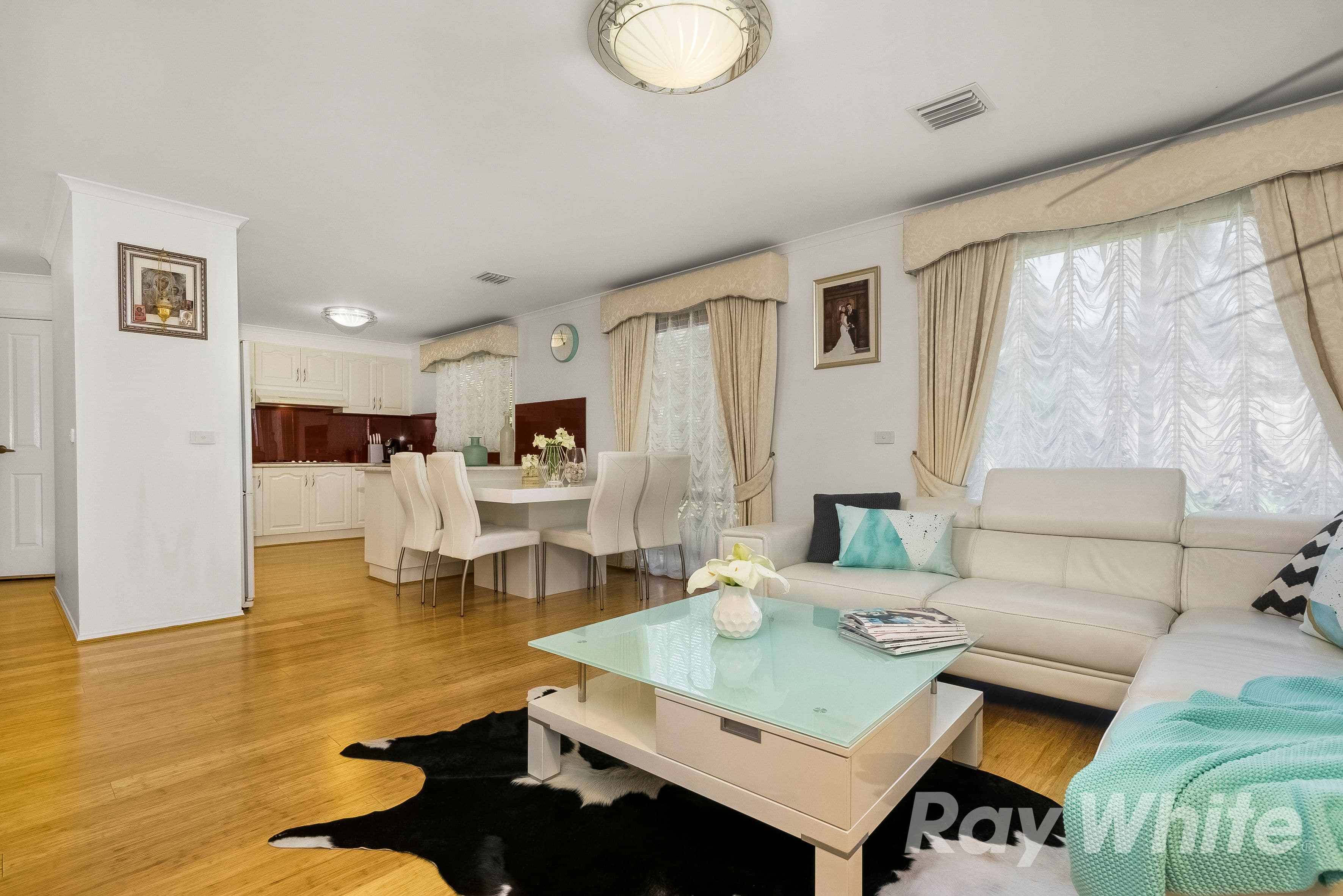 10 Mayfair Close, Mulgrave VIC 3170, Mulgrave - Thumbnail 2