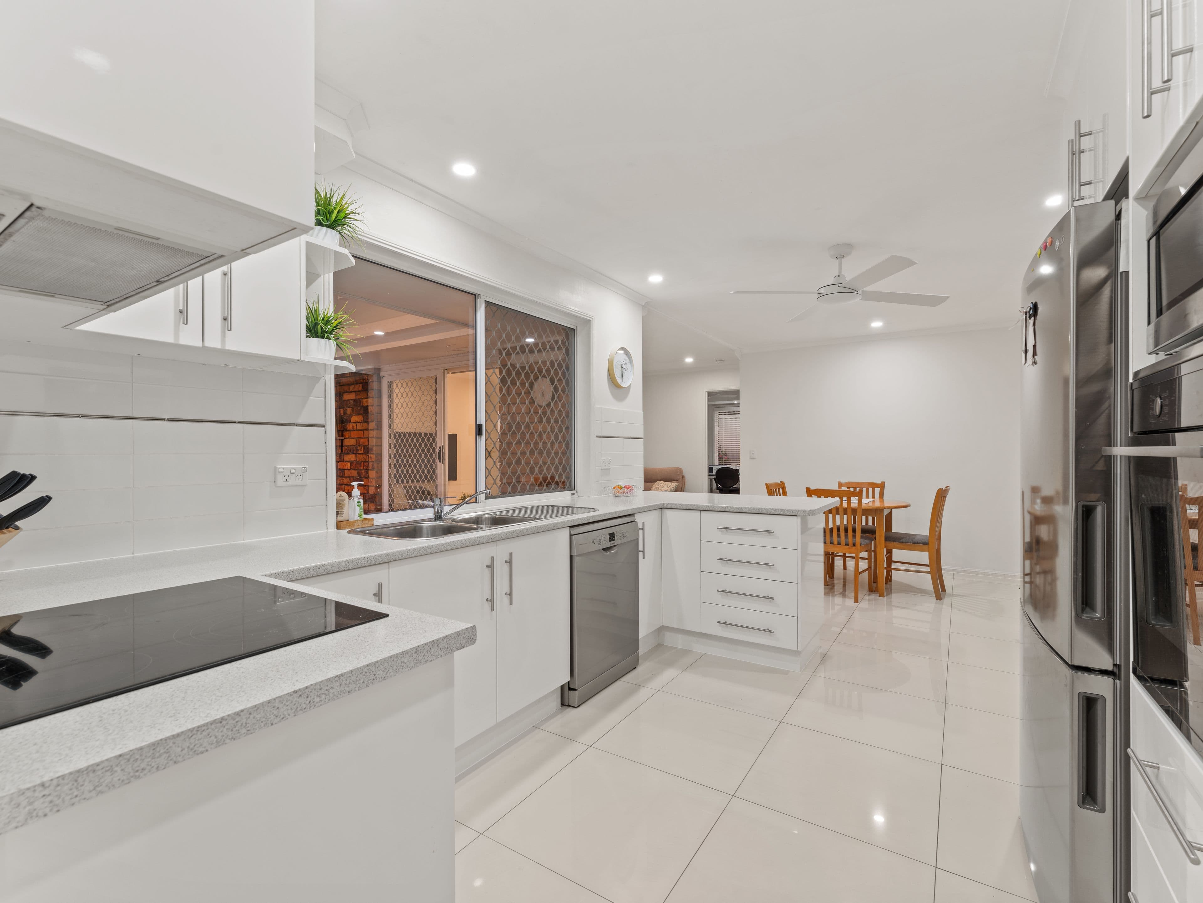 12 Goorari Street, Eight Mile Plains QLD 4113, Eight Mile Plains - Thumbnail 7