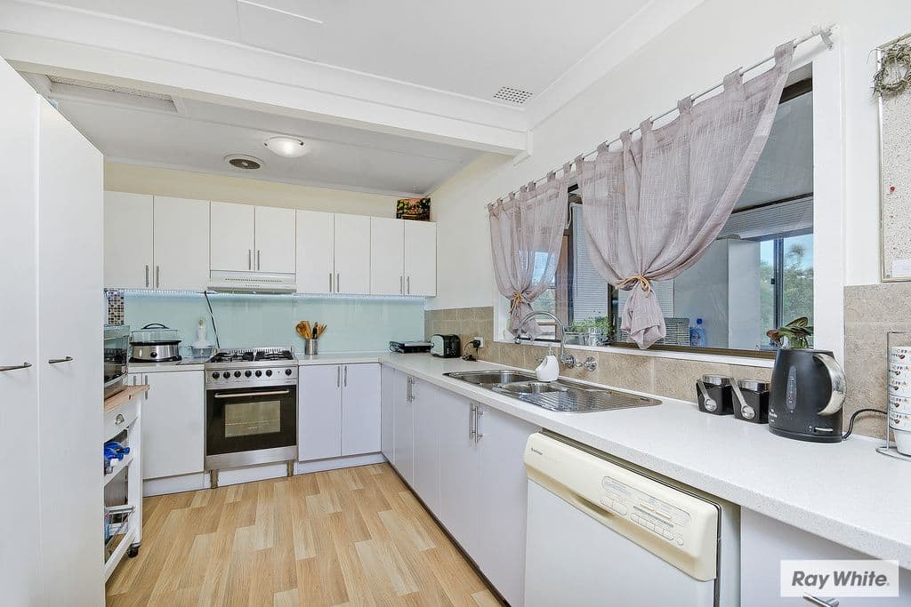 6 Aldinga Avenue, KOONAWARRA NSW 2530, Koonawarra - Thumbnail 4