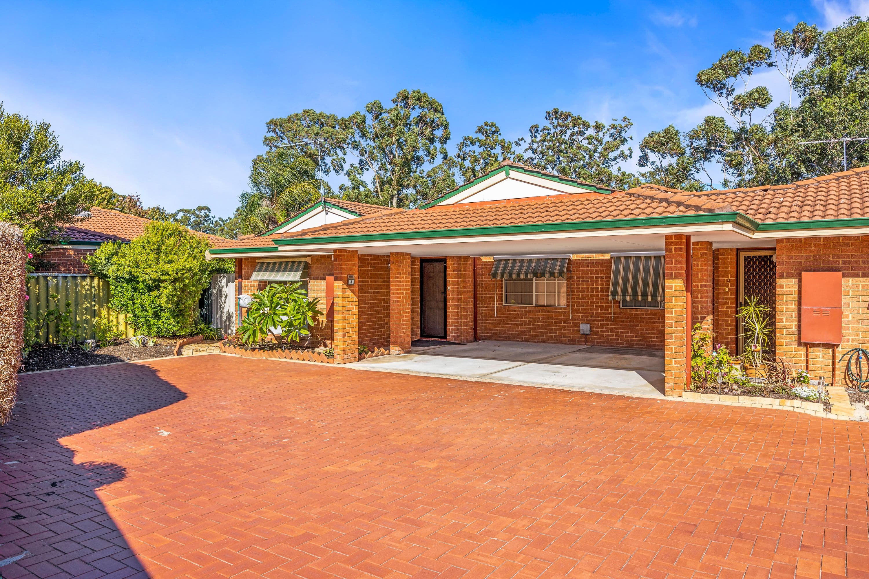 7 Conifer Close, Ballajura WA 6066, Ballajura - Thumbnail 2