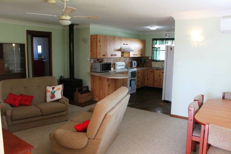 124 Mustang Drive, SANCTUARY POINT NSW 2540, Sanctuary Point - Thumbnail 2