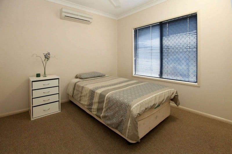 20 Knox Court, MOUNT LOUISA QLD 4814, Mount Louisa - Thumbnail 6