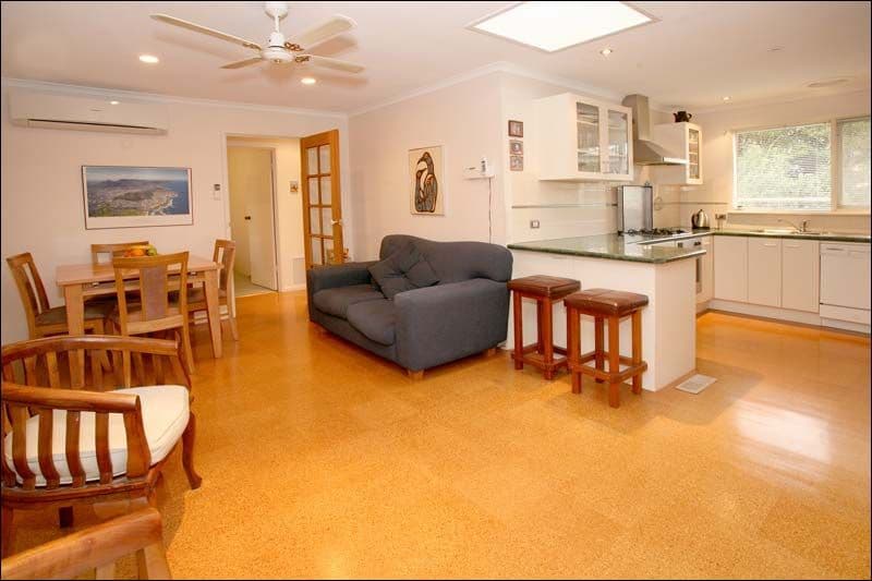 3 Jennifer Court, VERMONT SOUTH VIC 3133, Vermont South - Thumbnail 3