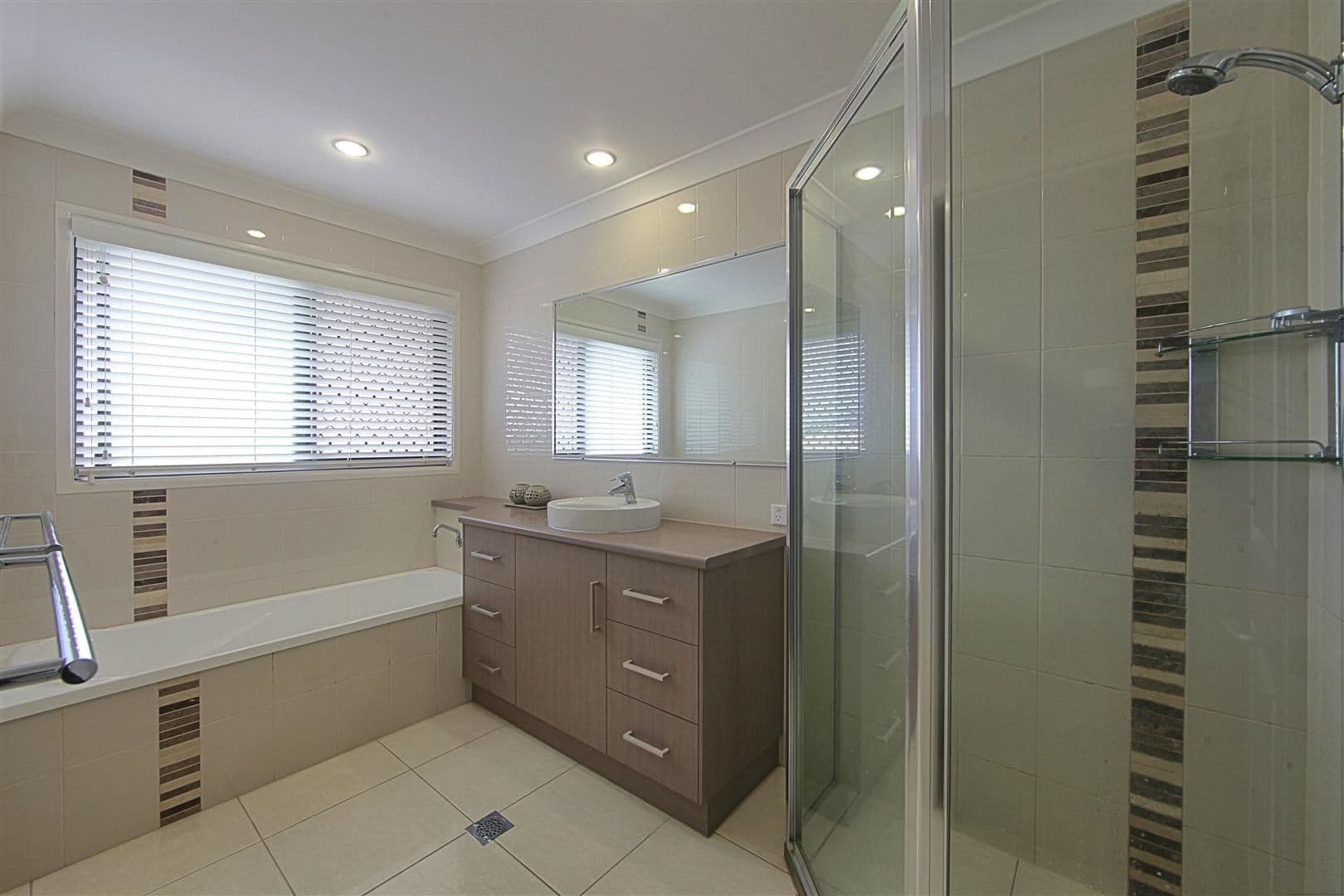 1 Serenity Drive, KALKIE QLD 4670, Kalkie - Thumbnail 7