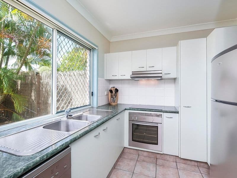 23 Holland Street, Shepparton, Shepparton - Thumbnail 2