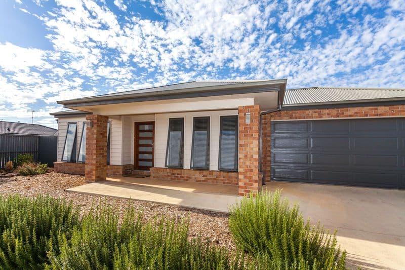 26 Melissa Drive, LARA VIC 3212, Lara - Image 1