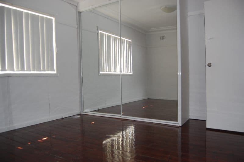 42 Wisdom Street, GUILDFORD NSW 2161, Guildford West - Thumbnail 6
