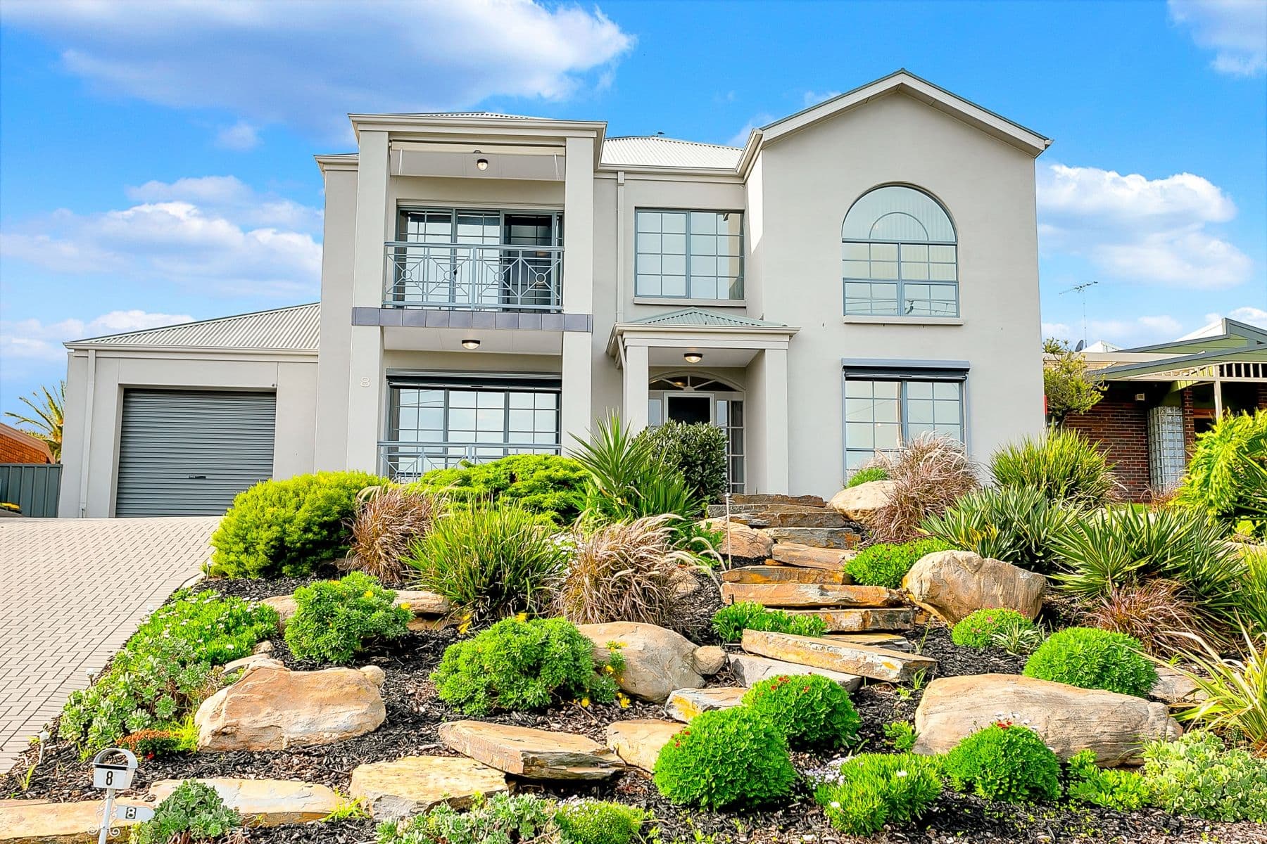 8 Seaview Avenue, Hallett Cove SA 5158, Hallett Cove - Thumbnail 2