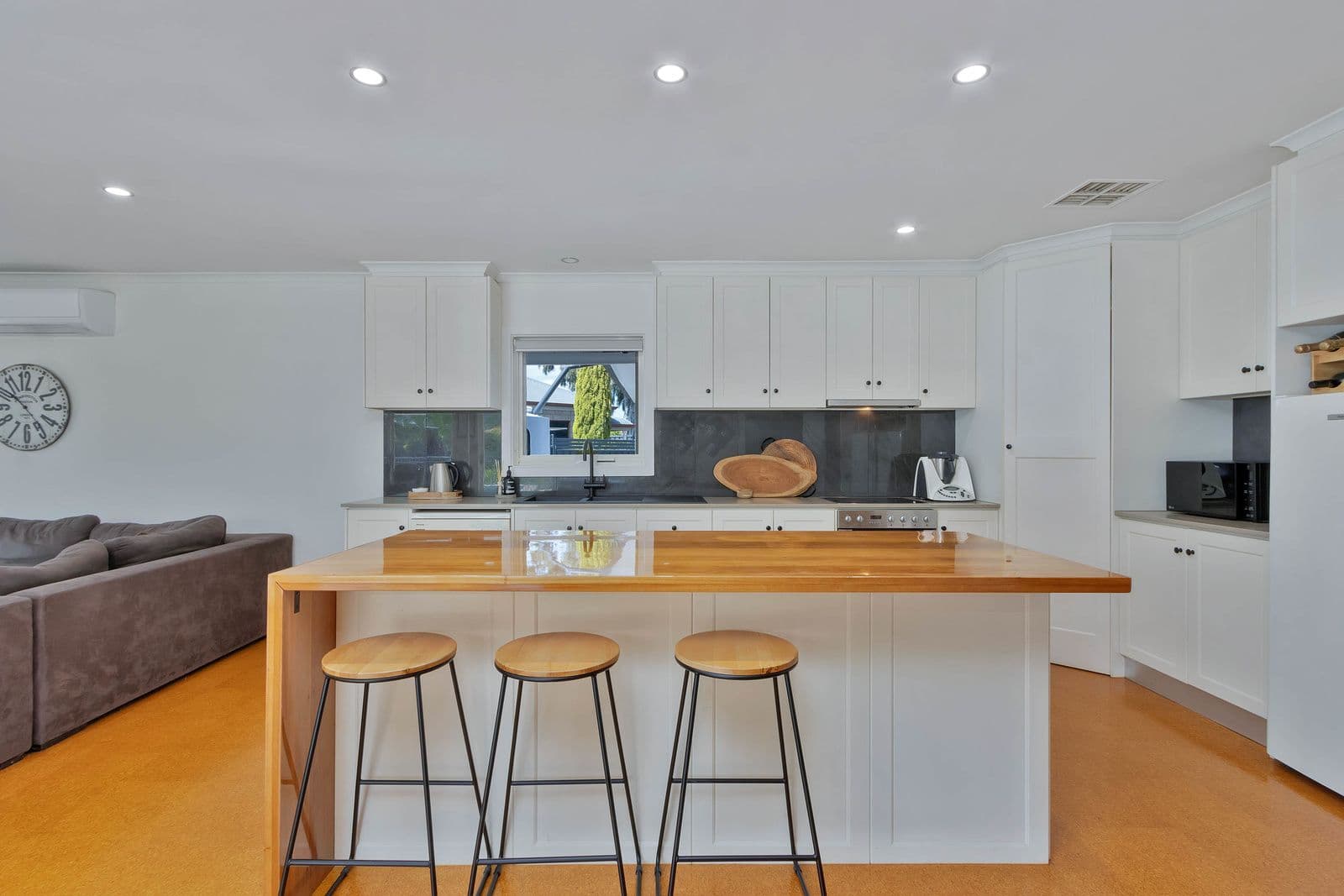 62 Gawler Terrace, Gawler South SA 5118, Gawler South - Thumbnail 2