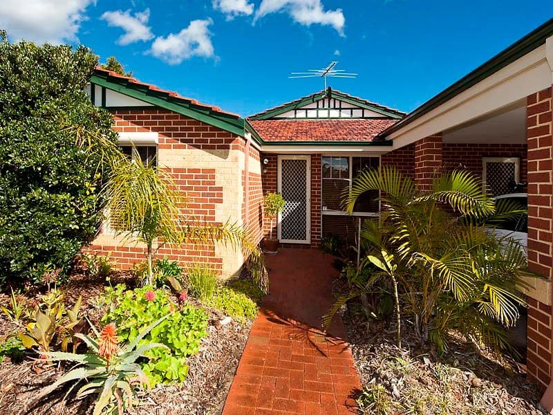 7 Kentia Close, WARNBRO WA 6169, Warnbro - Thumbnail 2