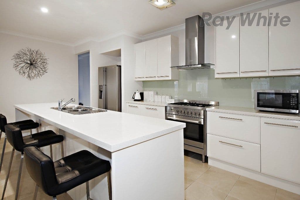 31 Moorhen Boulevard, Williams Landing VIC 3027, Williams Landing - Thumbnail 2