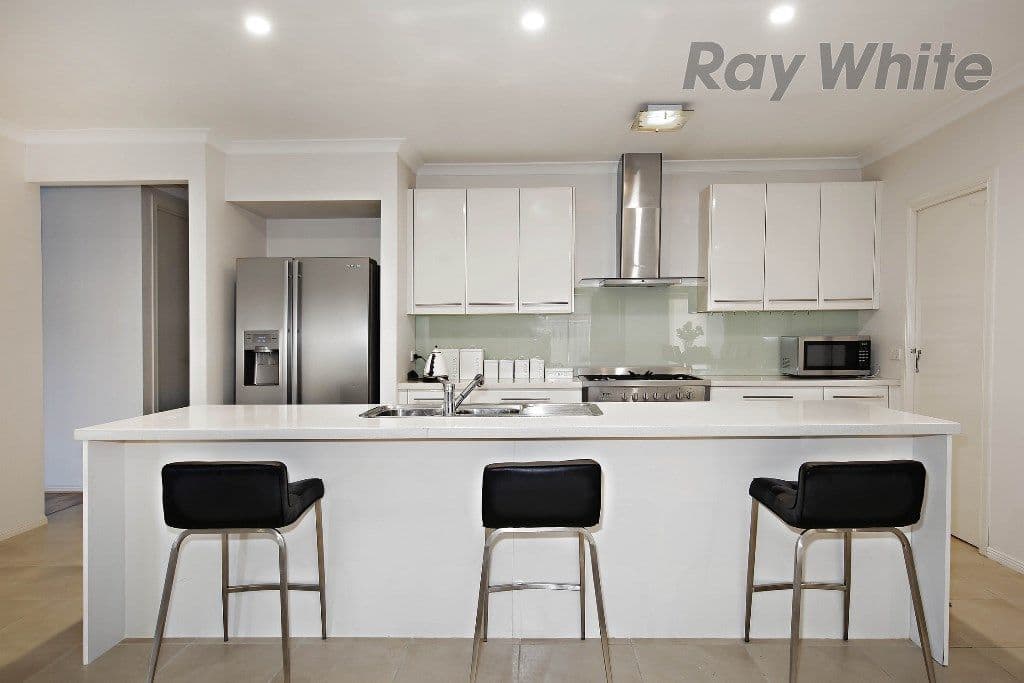 31 Moorhen Boulevard, Williams Landing VIC 3027, Williams Landing - Thumbnail 3