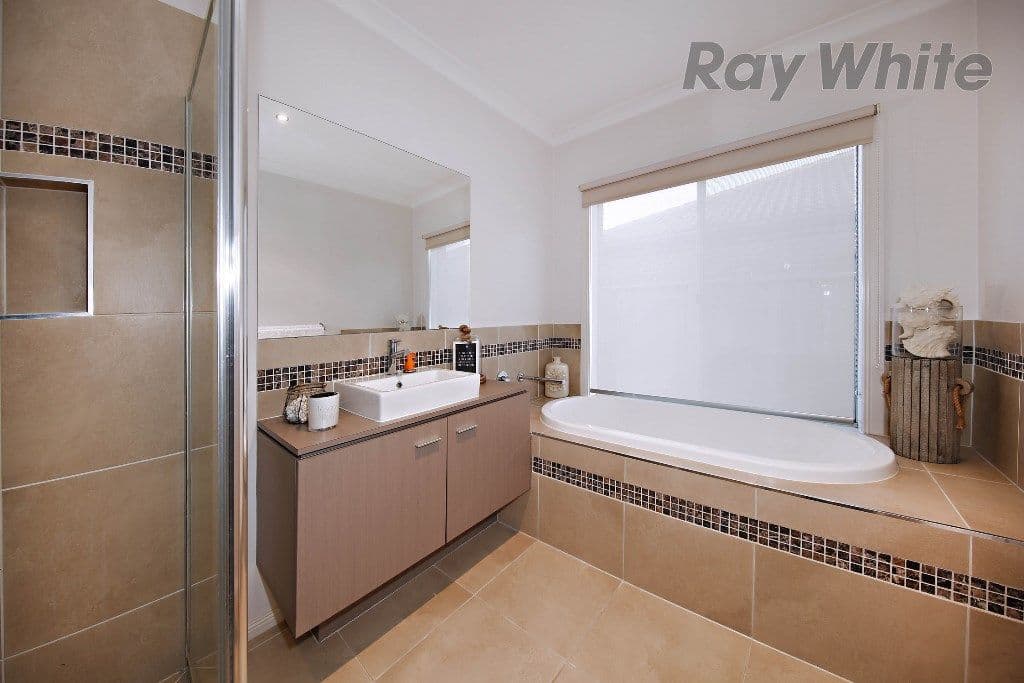 31 Moorhen Boulevard, Williams Landing VIC 3027, Williams Landing - Thumbnail 8
