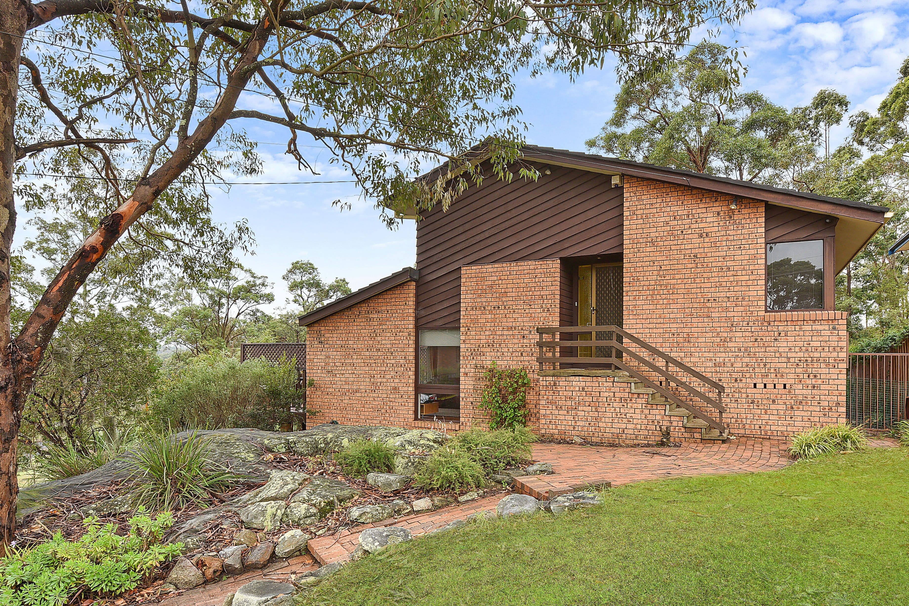 220 Quarter Sessions Road, Westleigh - Image 1