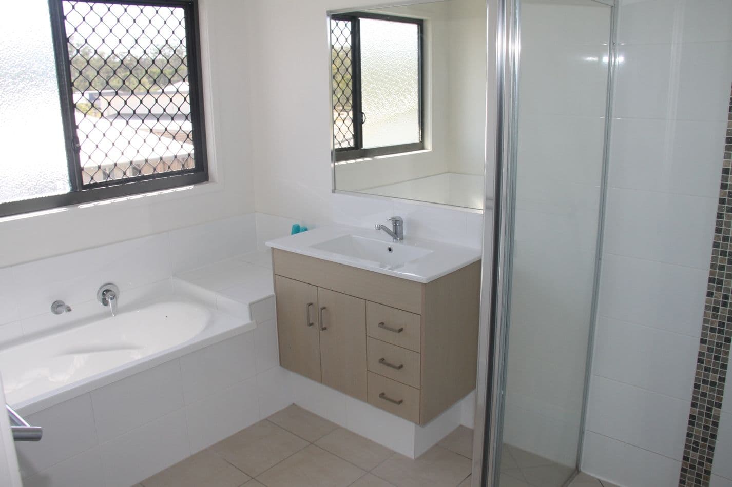 14 Aurora Road, Tannum Sands QLD 4680, Tannum Sands - Thumbnail 5