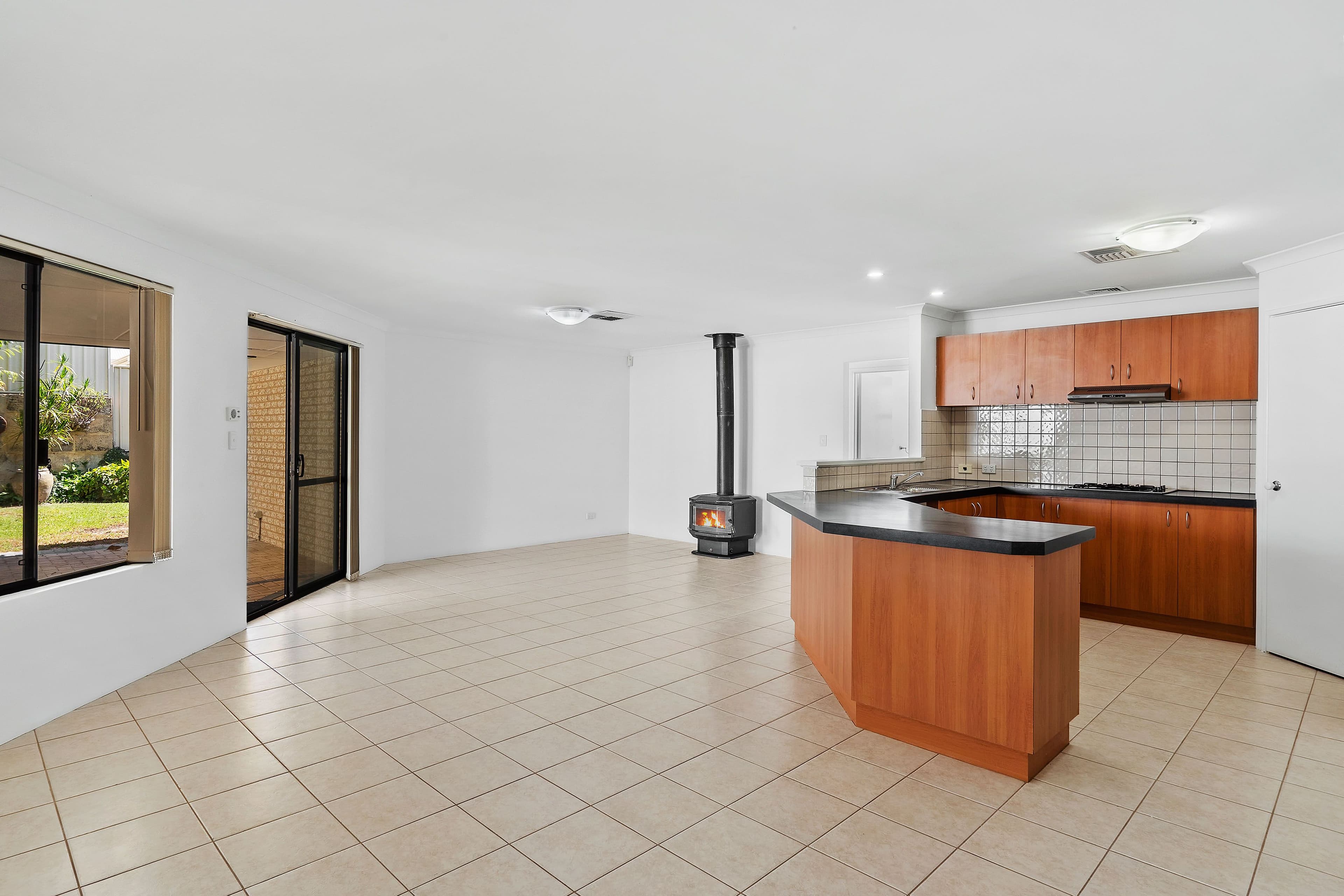 13 Argyle Fairway, Lakelands WA 6180, Lakelands - Thumbnail 5