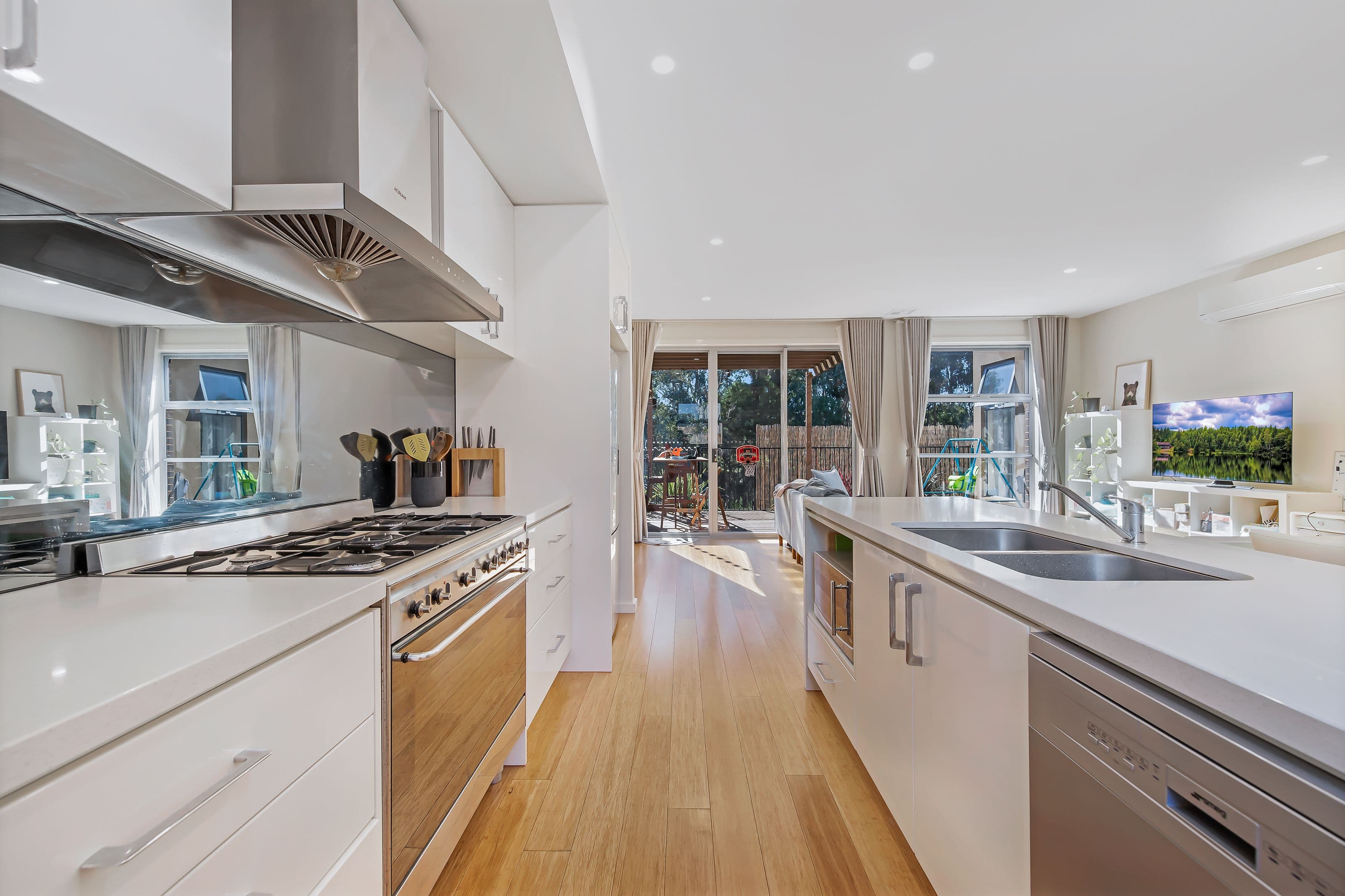 5 Emica Parade, Knoxfield VIC 3180, Knoxfield - Image 1