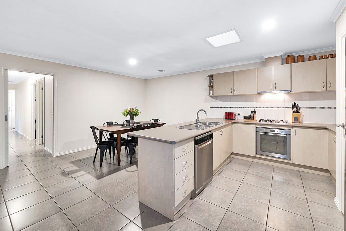 5 Pallyang Lane, Cranbourne East VIC 3977, Cranbourne East - Thumbnail 3