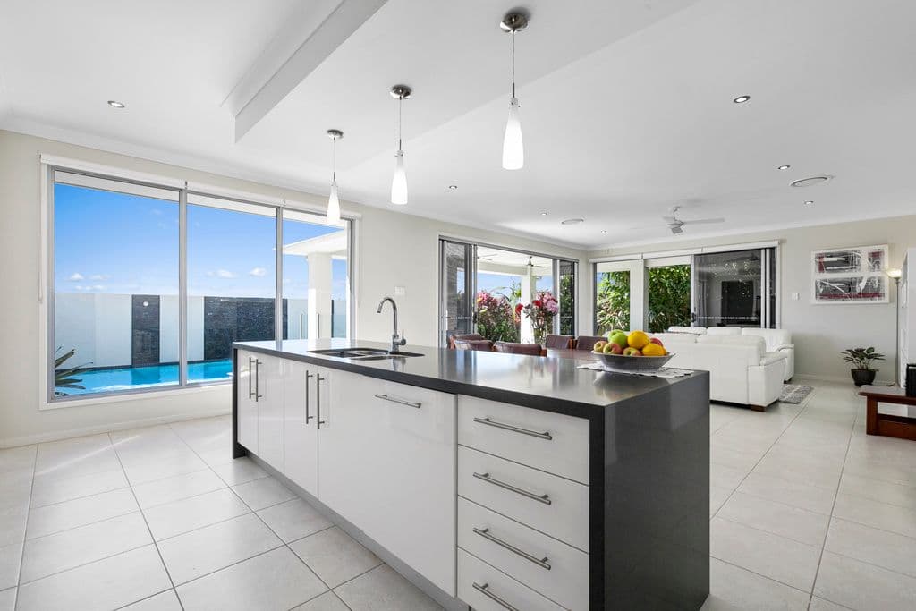 12 Sands Street, Redcliffe, Redcliffe - Thumbnail 5