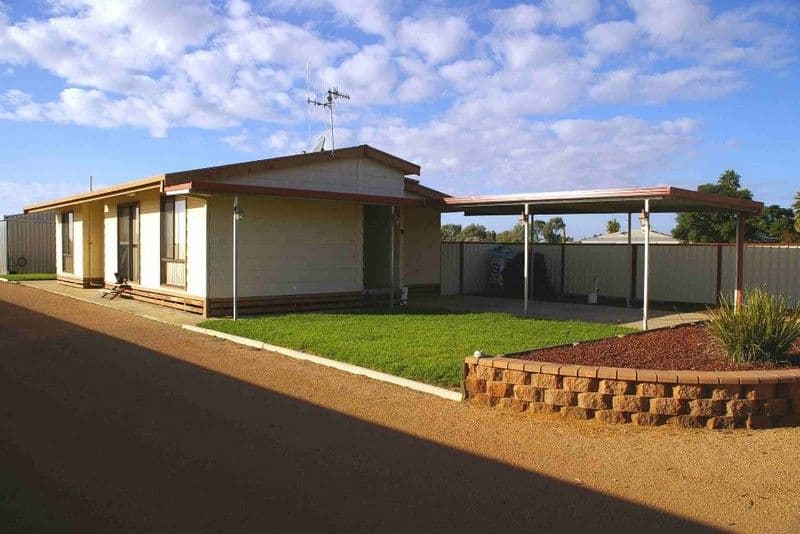 4 Chowilla Street, RENMARK SA 5341, Renmark West - Thumbnail 2