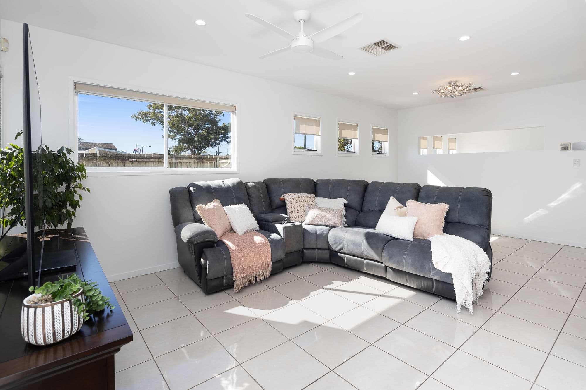 257 Scarborough Road, Scarborough QLD 4020, Scarborough - Thumbnail 6