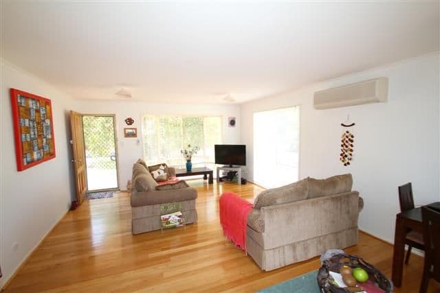 21 Laver Drive, WIMBLEDON HEIGHTS VIC 3922, Wimbledon Heights - Thumbnail 2