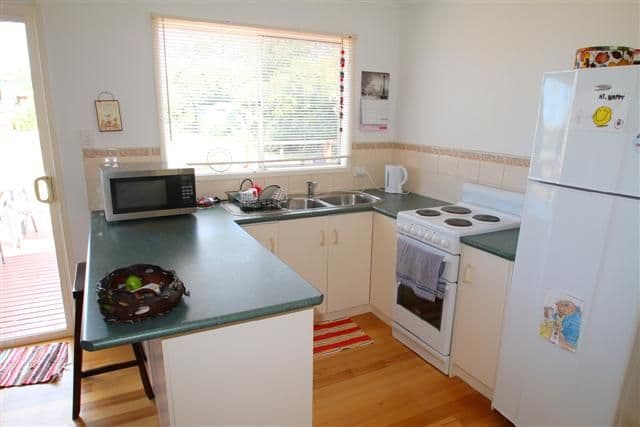 21 Laver Drive, WIMBLEDON HEIGHTS VIC 3922, Wimbledon Heights - Thumbnail 3