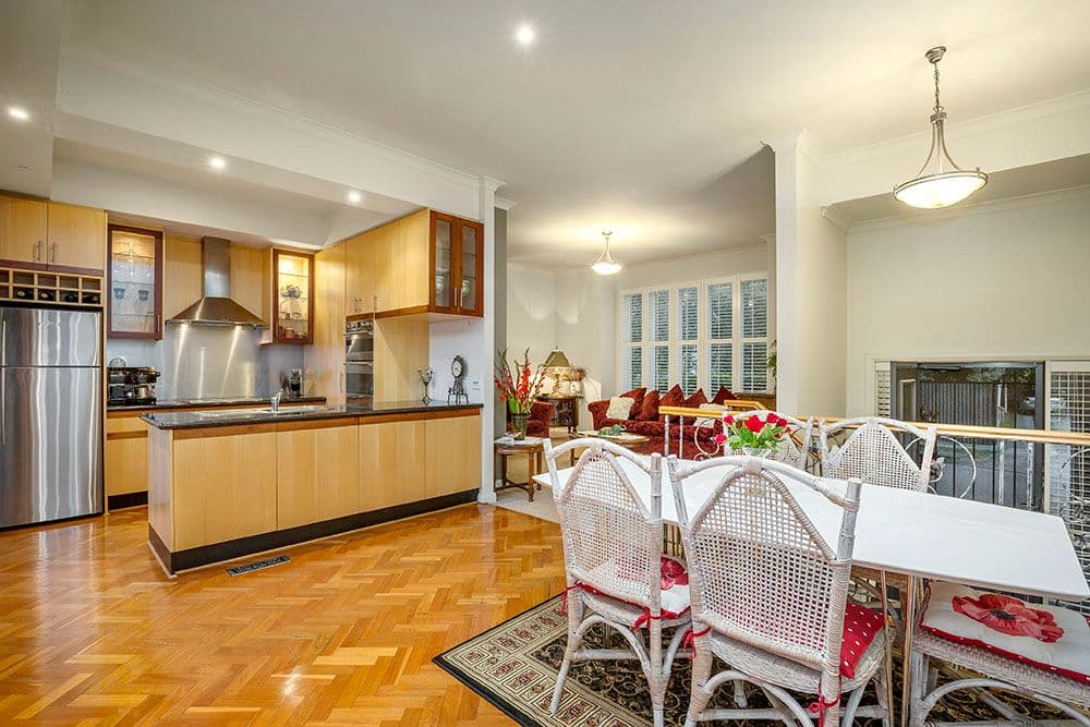 2A Saxon Street, Doncaster VIC 3108, Doncaster - Thumbnail 3