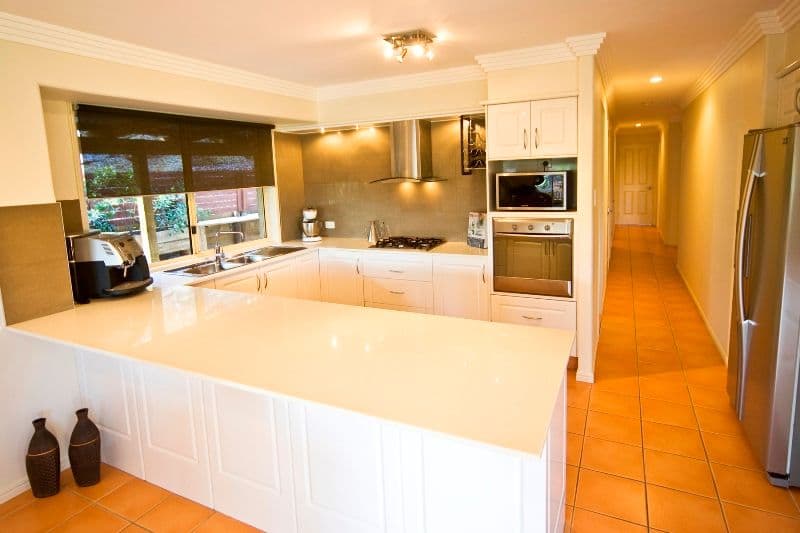 21 Forest Drive, ELANORA QLD 4221, Elanora - Thumbnail 3