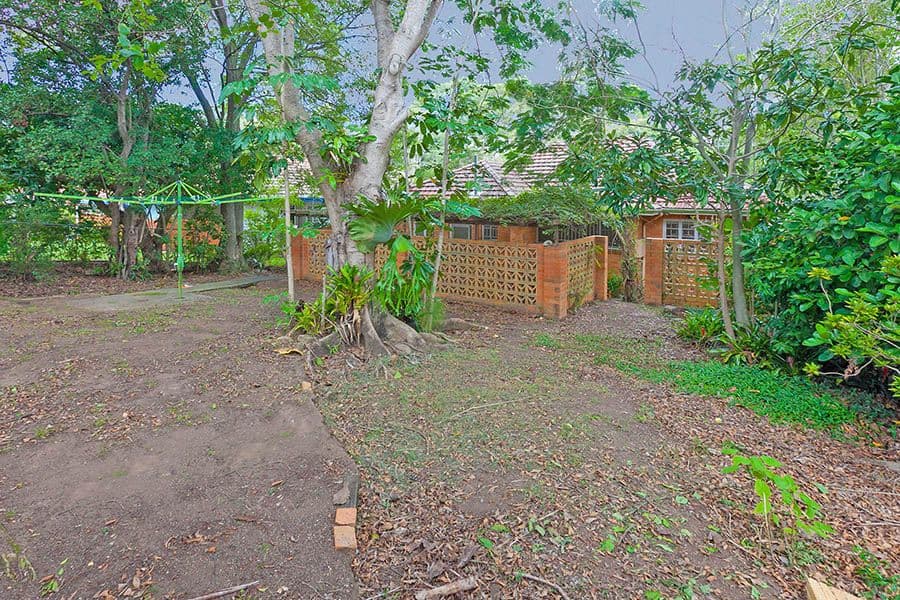 118 Holland Road, HOLLAND PARK QLD 4121, Holland Park - Thumbnail 4
