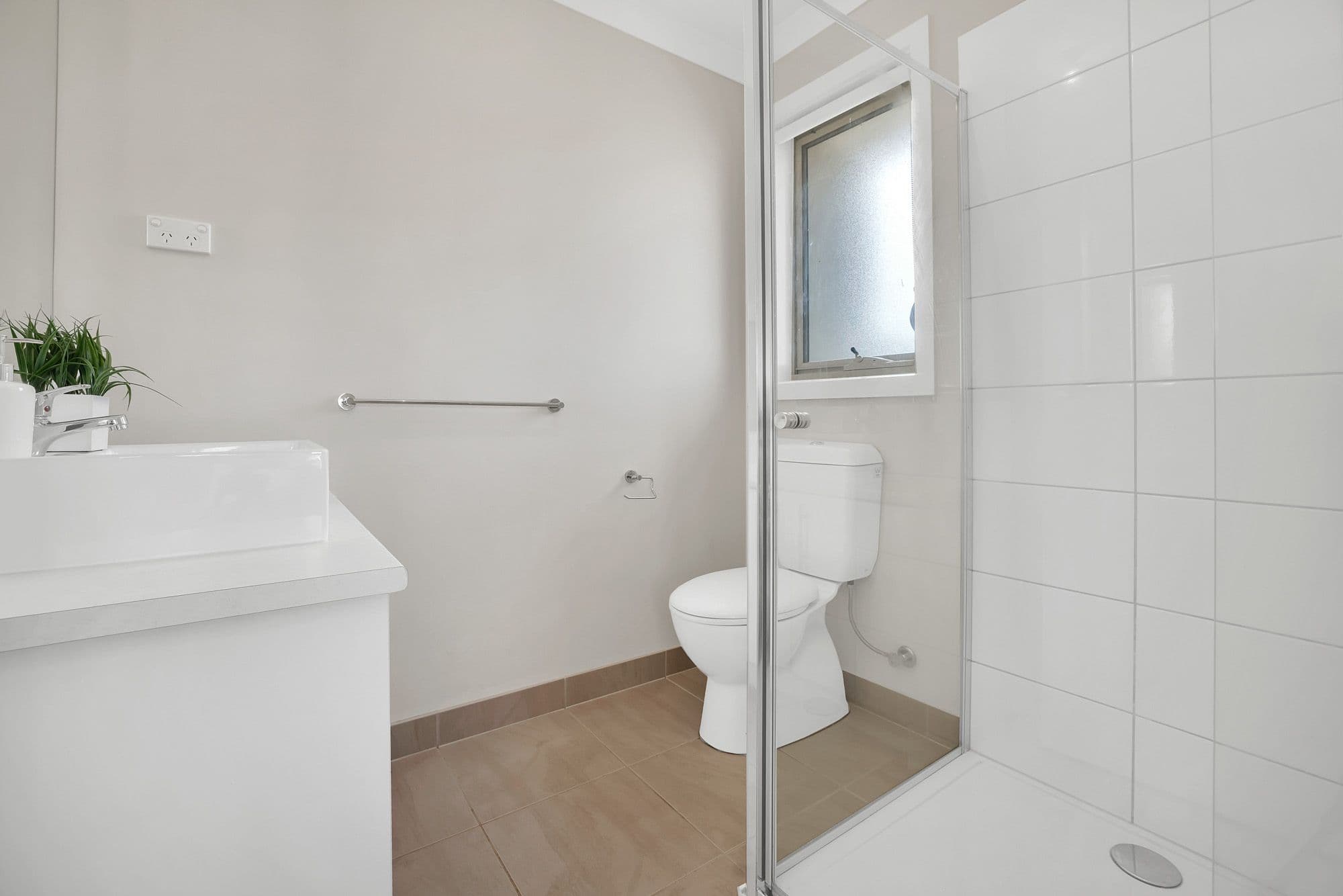 4 Artfield Drive, Werribee VIC 3030, Werribee - Thumbnail 3