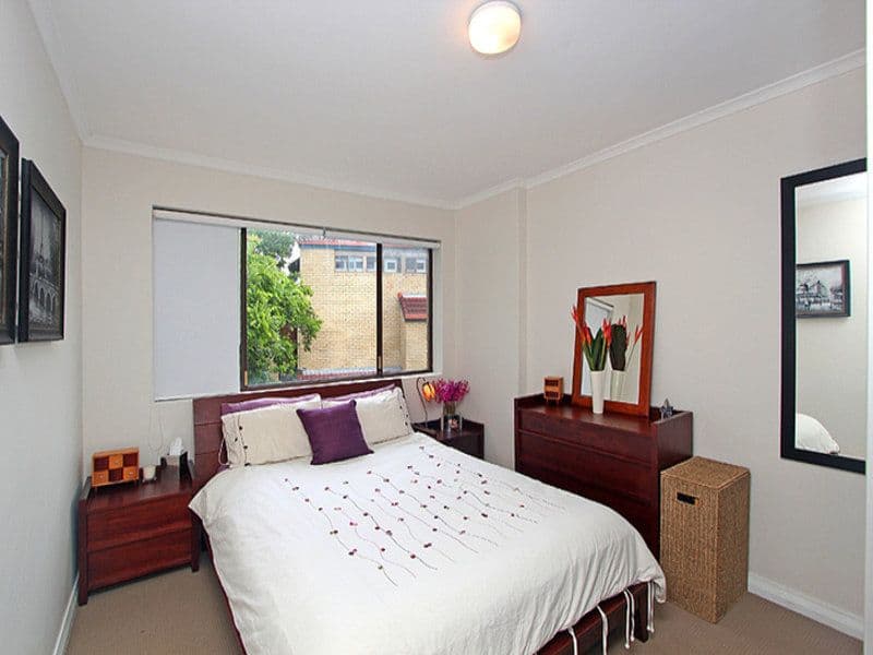 17 Llewellyn Street, NEW FARM QLD 4005, New Farm - Thumbnail 5