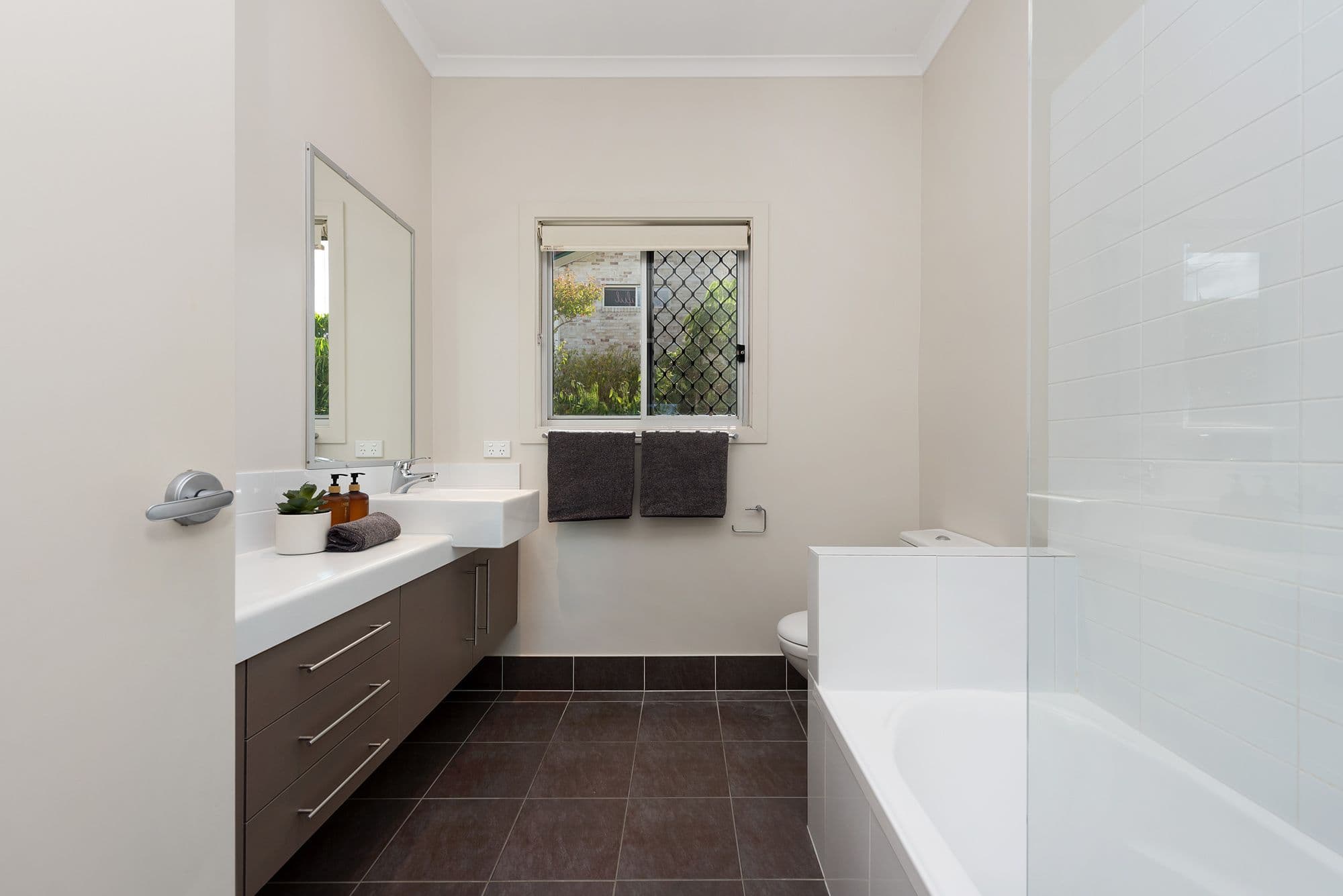27 Anzac Road, Carina Heights QLD 4152, Carina Heights - Thumbnail 6