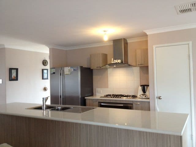 16 Gingerale Circle, BYFORD WA 6122, Byford - Thumbnail 2