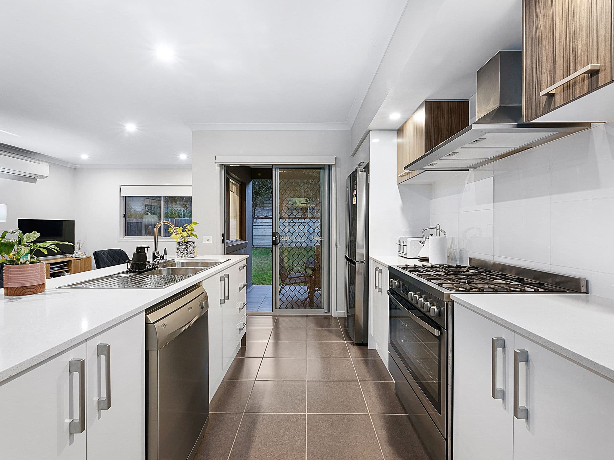 10 Lillypilly Drive, Ripley QLD 4306, Ripley - Thumbnail 6