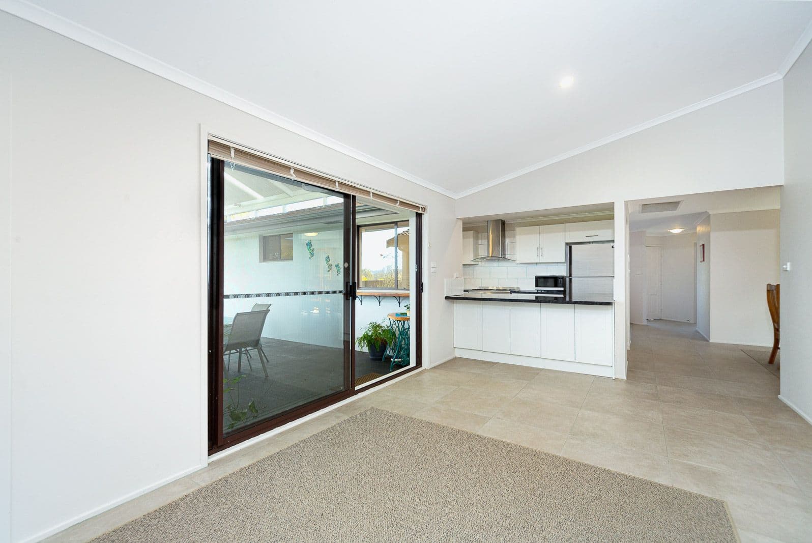 9 Beaumaris Avenue, Castle Hill NSW 2154, Castle Hill - Thumbnail 4