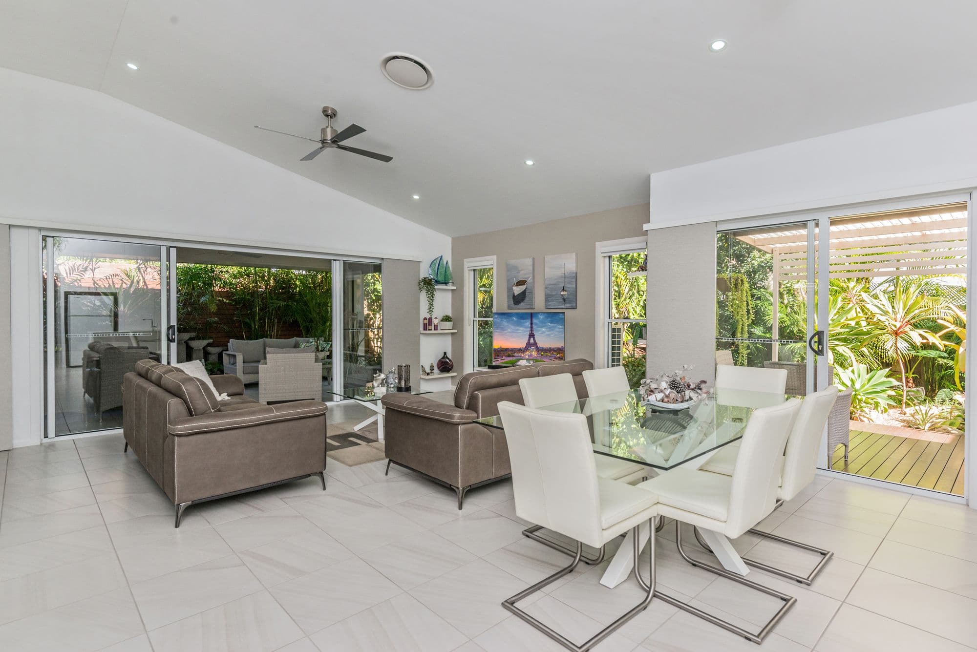 22 Gullwing Drive, Upper Coomera QLD 4209, Upper Coomera - Thumbnail 3