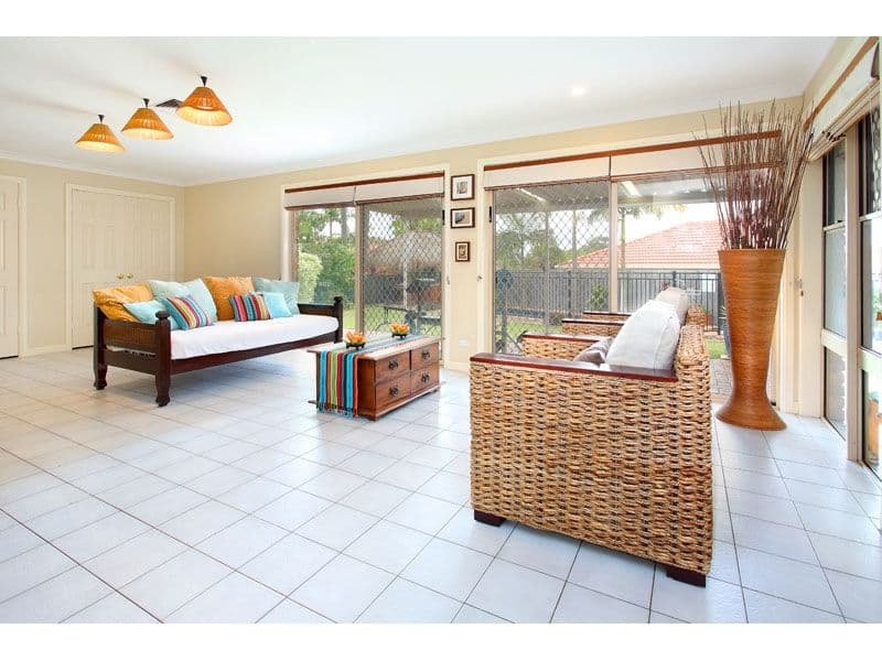 30 Boorala Crescent, EIGHT MILE PLAINS QLD 4113, Eight Mile Plains - Thumbnail 4