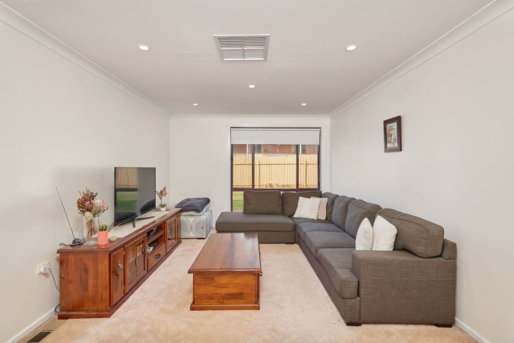 3 Dalley Street, Junee NSW 2663, Junee - Thumbnail 3
