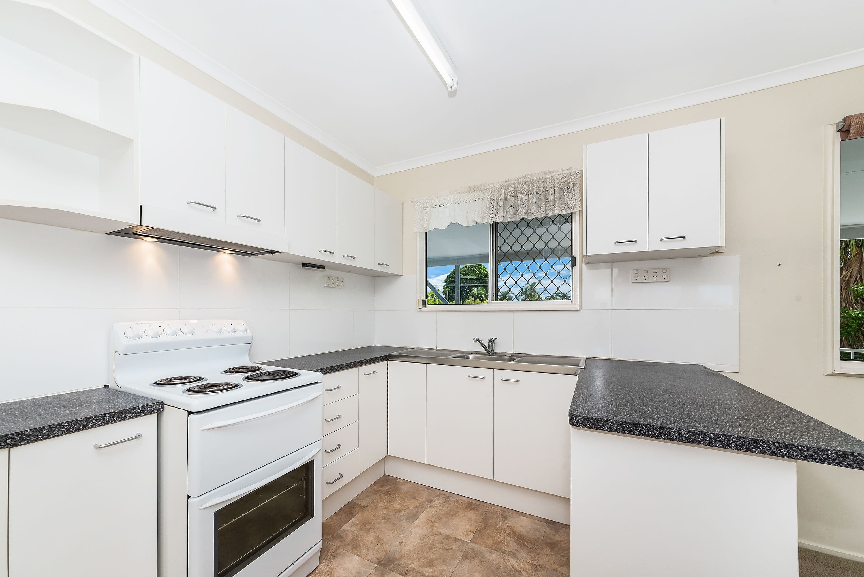 10 Lorikeet Street, Condon QLD 4815, Condon - Thumbnail 2