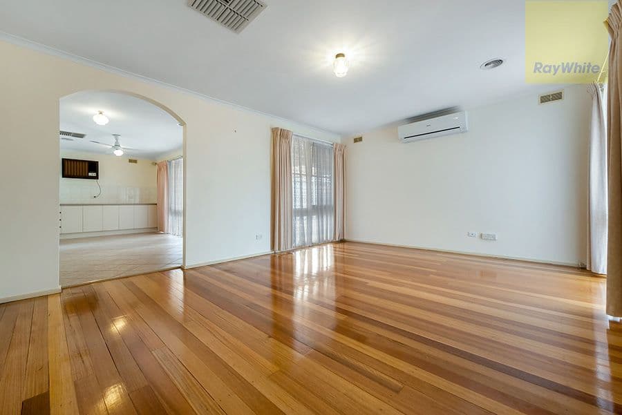 11 Brampton Close, Craigieburn VIC 3064, Craigieburn - Thumbnail 2