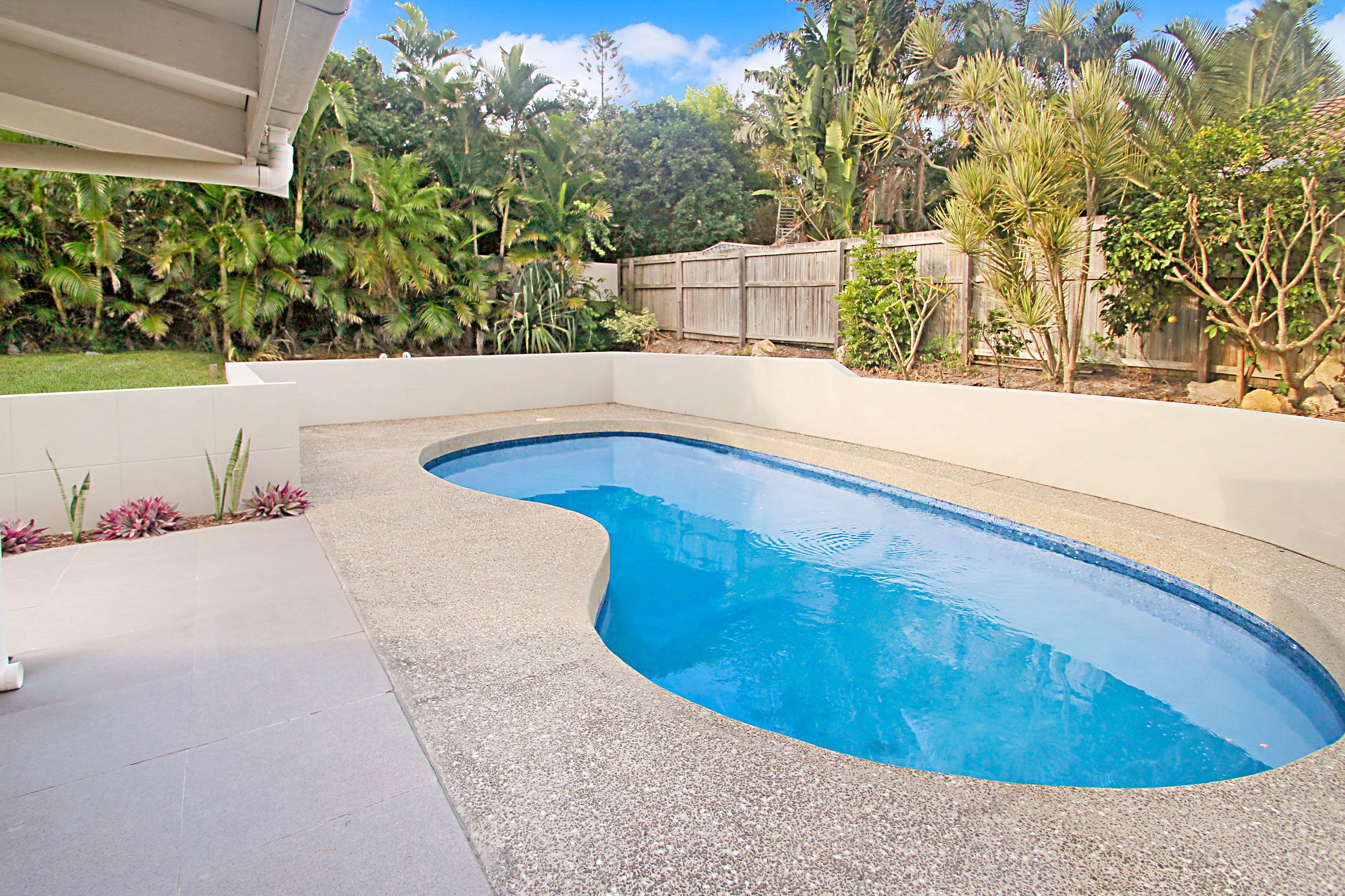 10 Dayspring Street, Sunrise Beach QLD 4567, Sunrise Beach - Thumbnail 2