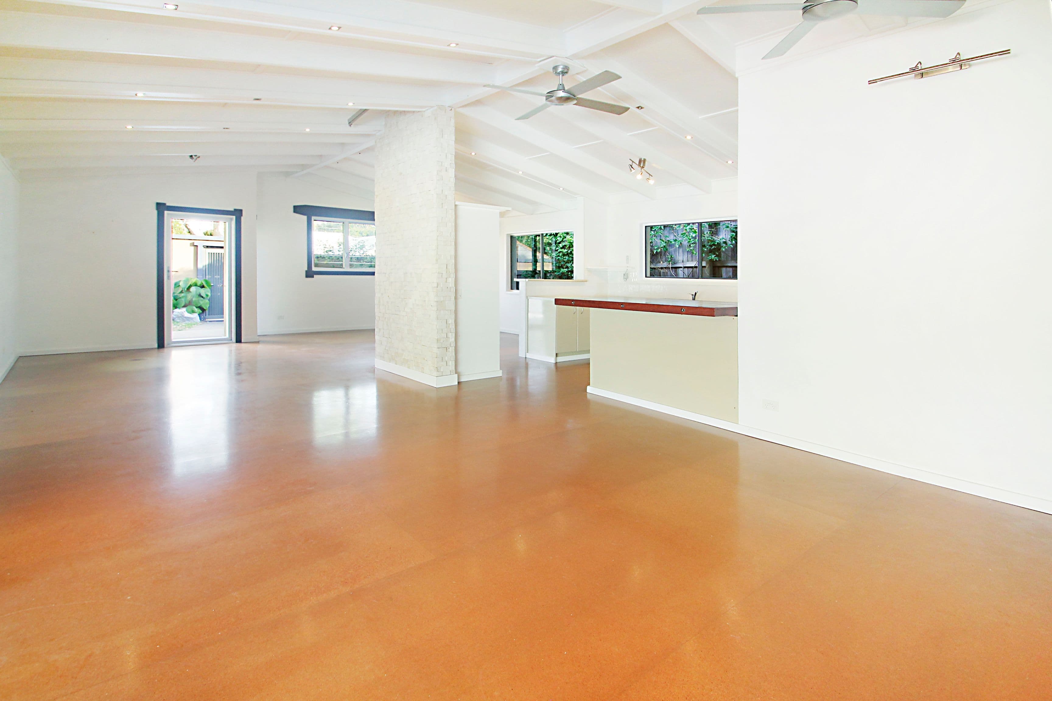 10 Dayspring Street, Sunrise Beach QLD 4567, Sunrise Beach - Thumbnail 3