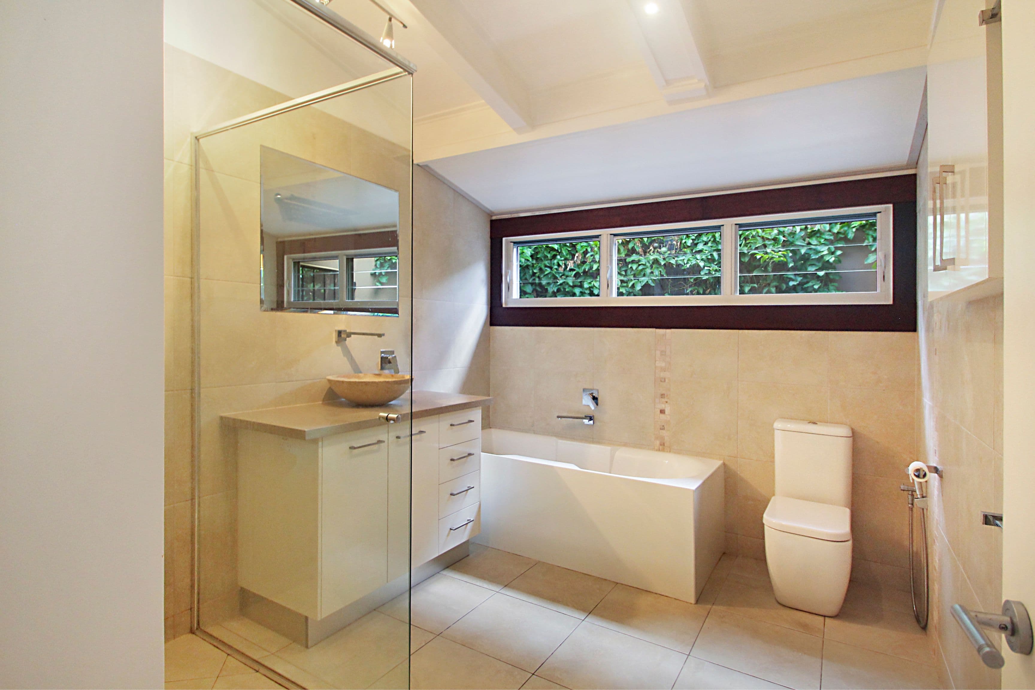 10 Dayspring Street, Sunrise Beach QLD 4567, Sunrise Beach - Thumbnail 7