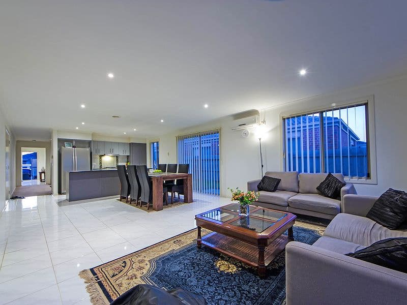 6 Galeff Avenue, Truganina VIC 3029, Truganina - Thumbnail 5