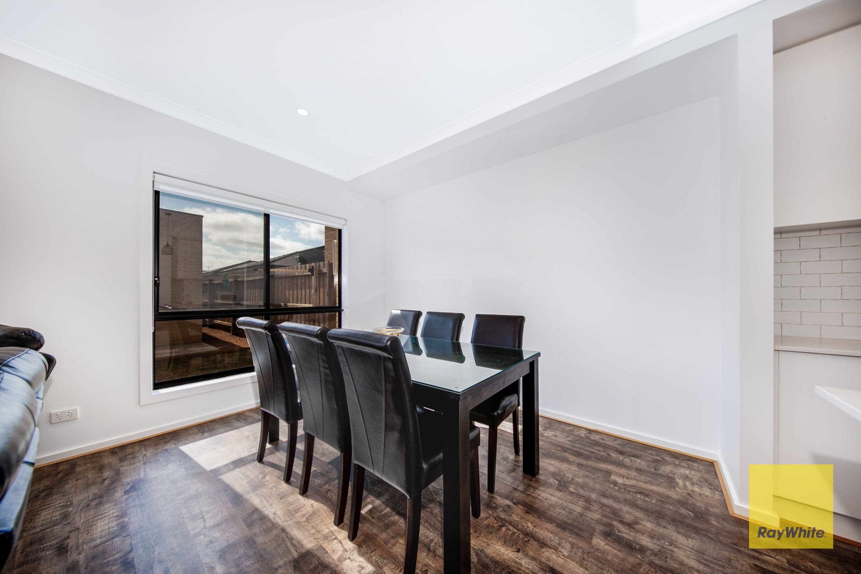 28 Timbarra Drive, Werribee VIC 3030, Werribee - Thumbnail 6